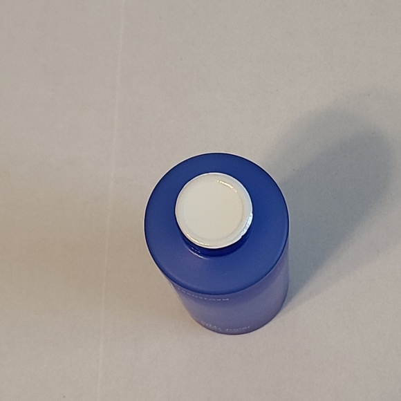 Ole Henriksen Blue GlowOH Dark Spot Toner NIB 6.5 Oz/190 Ml - Picture 9 of 9